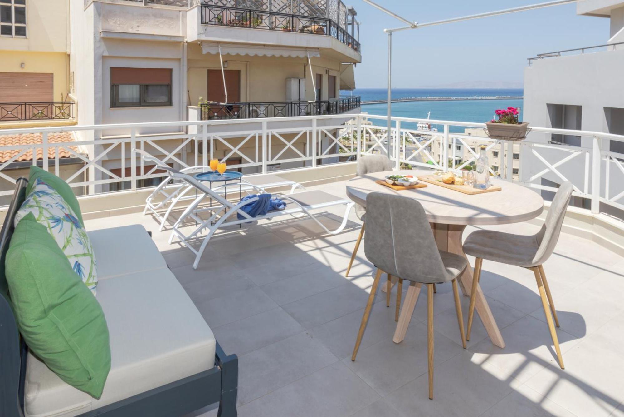 Apartament Chic, Downtown, Penthouse W Sundeck And Seaview Heraklion Zewnętrze zdjęcie